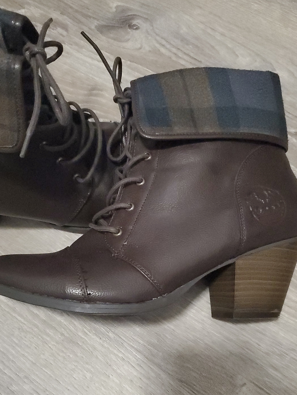torrid Outlander Plaid Brown Faux Leather Heeled Boots Size 12 WW Thistle Logo